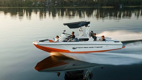 SUPER AIR NAUTIQUE GS24造浪艇