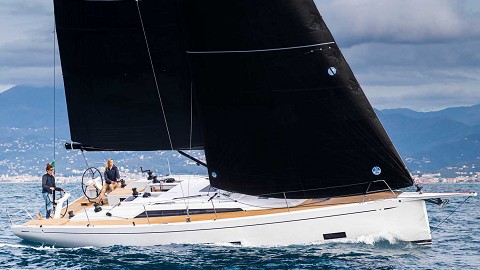 Grand Soleil 44