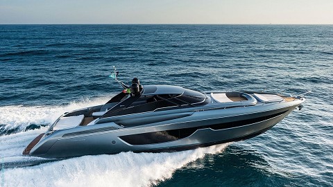 Riva 76' Bahamas开放式游艇