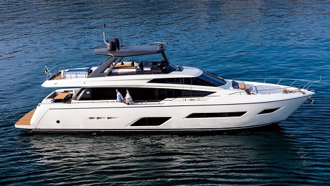 Ferretti Yachts 780飞桥游艇