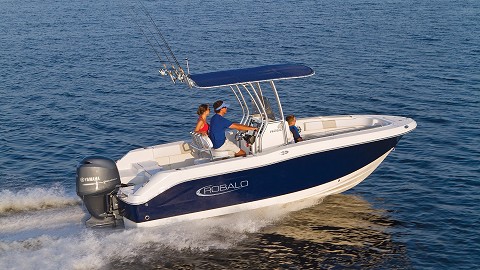 Robalo R200钓鱼艇