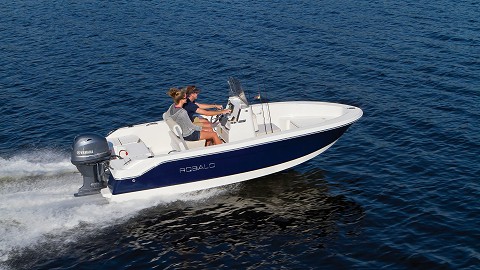 Robalo R160钓鱼艇